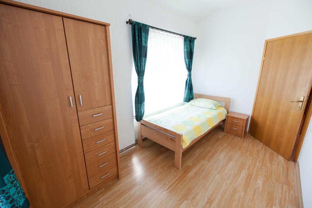 Apartment Licka Vodenica 조시프돌 객실 사진